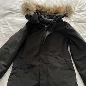 Aritzia TNA Haven Parka (size large) LIKE NEW